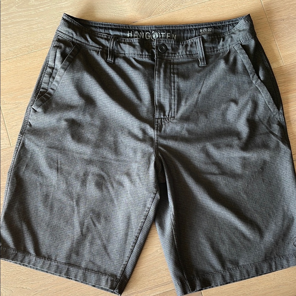 Men’s Hang Ten Gray With Subtle Stripe Flat Front Shorts